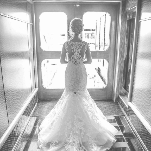 Wedding dress, white, size 0-2.   Wore for 1.5 hours - Picture 3 of 4